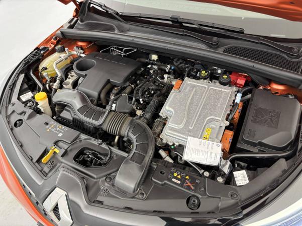 Vente en ligne Renault Clio 5 Clio E-Tech 140 - 21N au prix de 17 490 €