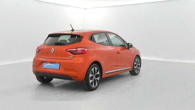 Vente en ligne Renault Clio 5 Clio E-Tech 140 - 21N au prix de 17 490 €