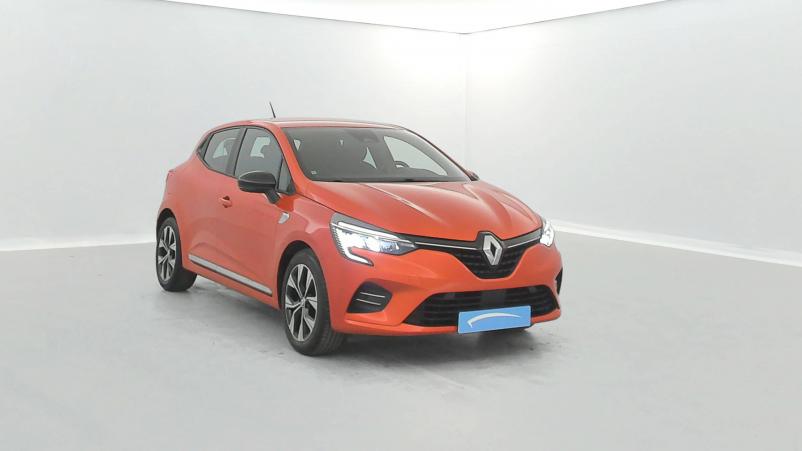 Vente en ligne Renault Clio 5 Clio E-Tech 140 - 21N au prix de 17 490 €