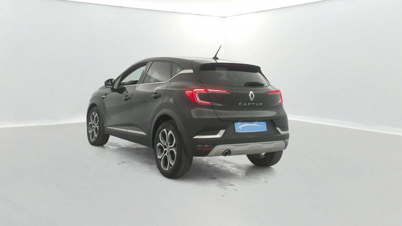 Vente en ligne Renault Captur  Blue dCi 115 EDC au prix de 15 990 €