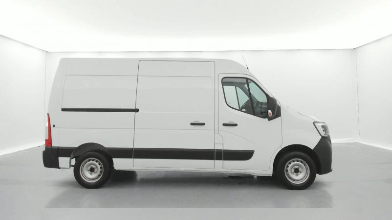 Vente en ligne Renault Master 3 Fourgon MASTER FGN TRAC F3500 L2H2 DCI 135 au prix de 25 590 €