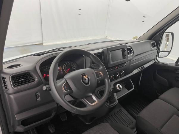 Vente en ligne Renault Master 3 Fourgon MASTER FGN TRAC F3500 L2H2 DCI 135 au prix de 27 490 €