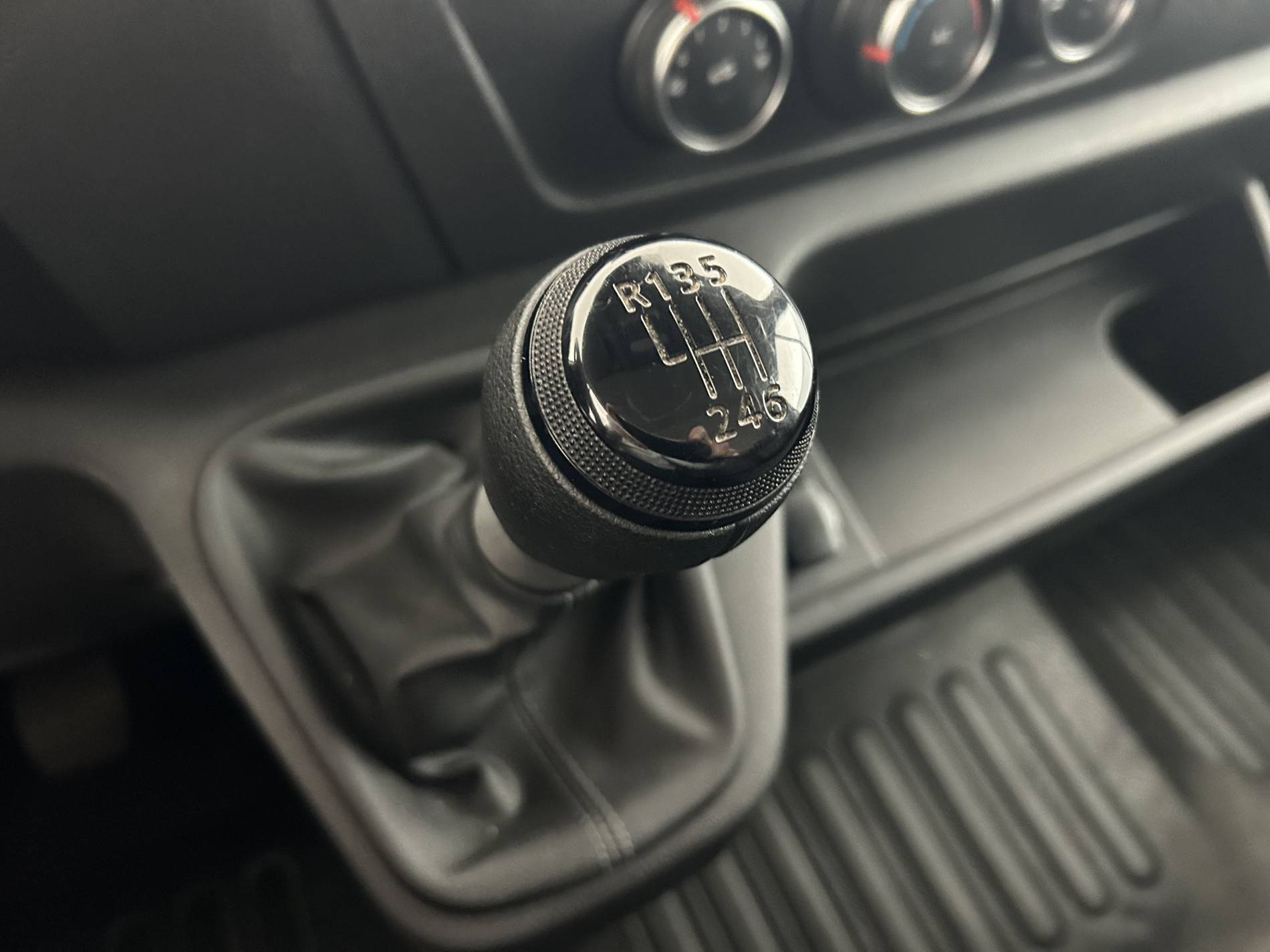 Vente en ligne Renault Master Fourgon MASTER FGN TRAC F3500 L2H2 BLUE DCI 135 au prix de 23 490 €