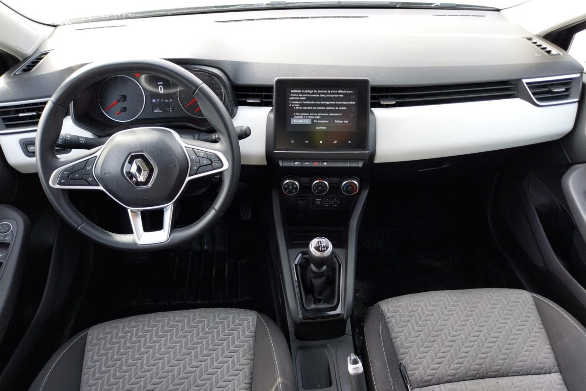 Vente en ligne Renault Clio 5 Clio TCe 90 au prix de 14 190 €