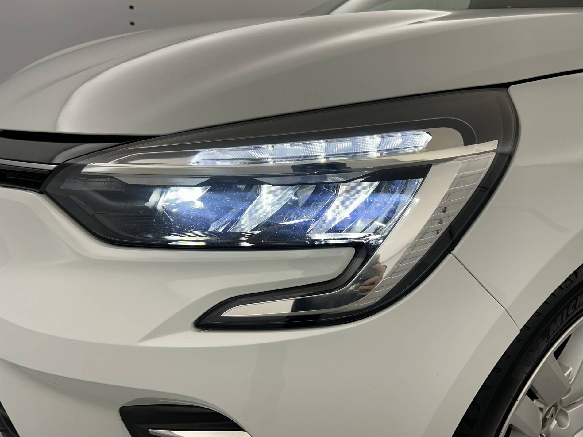 Vente en ligne Renault Clio 5 Clio Blue dCi 100 - 21N au prix de 13 990 €