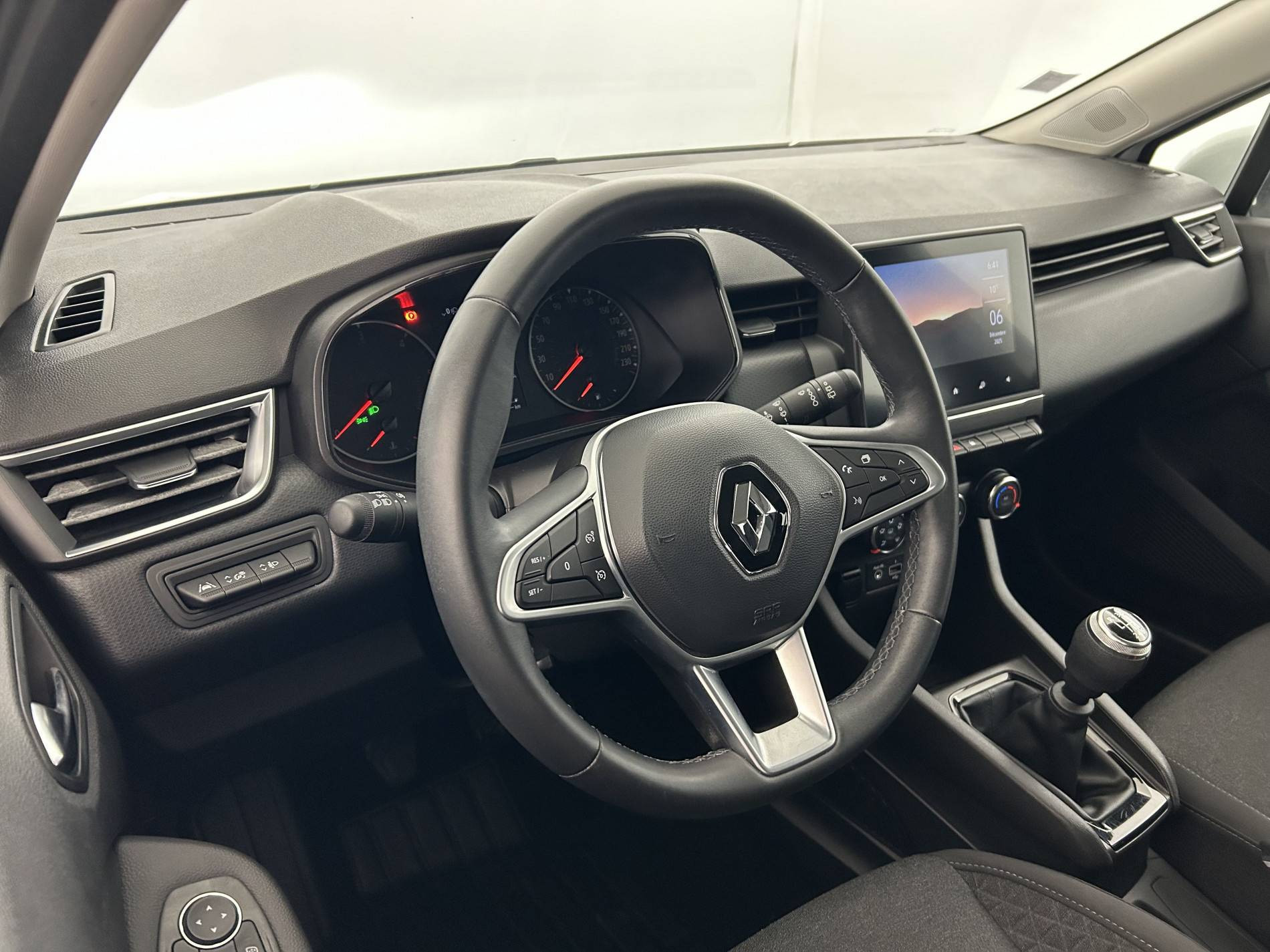 Vente en ligne Renault Clio 5 Clio Blue dCi 100 - 21N au prix de 13 990 €