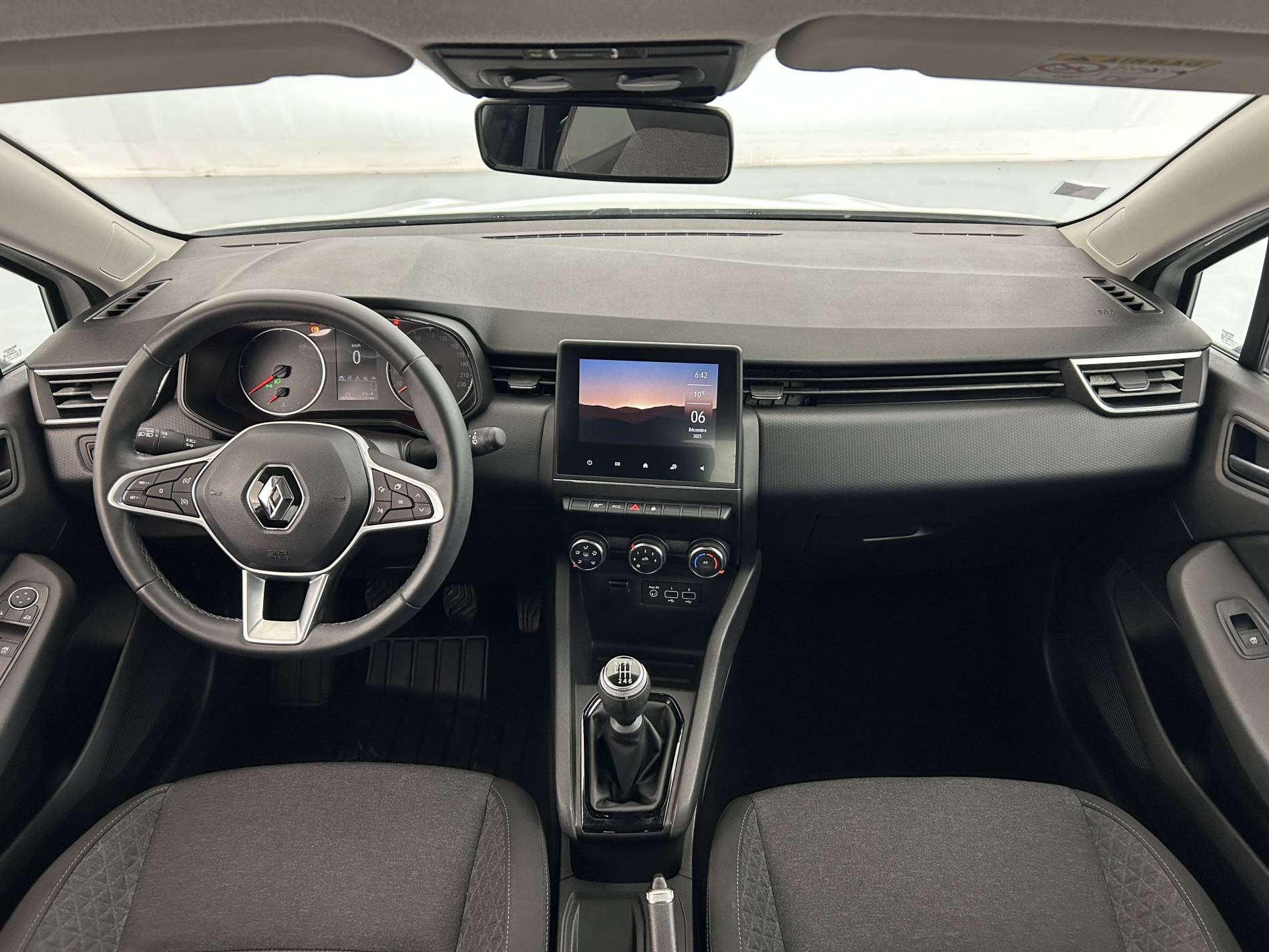 Vente en ligne Renault Clio 5 Clio Blue dCi 100 - 21N au prix de 13 990 €