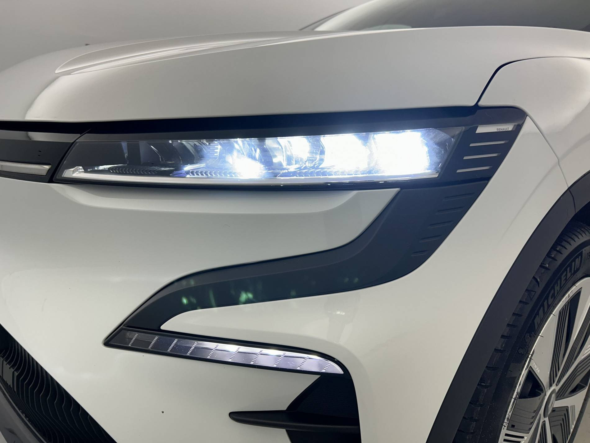 Vente en ligne Renault Megane E-Tech  ER EV60 130ch super charge au prix de 20 990 €