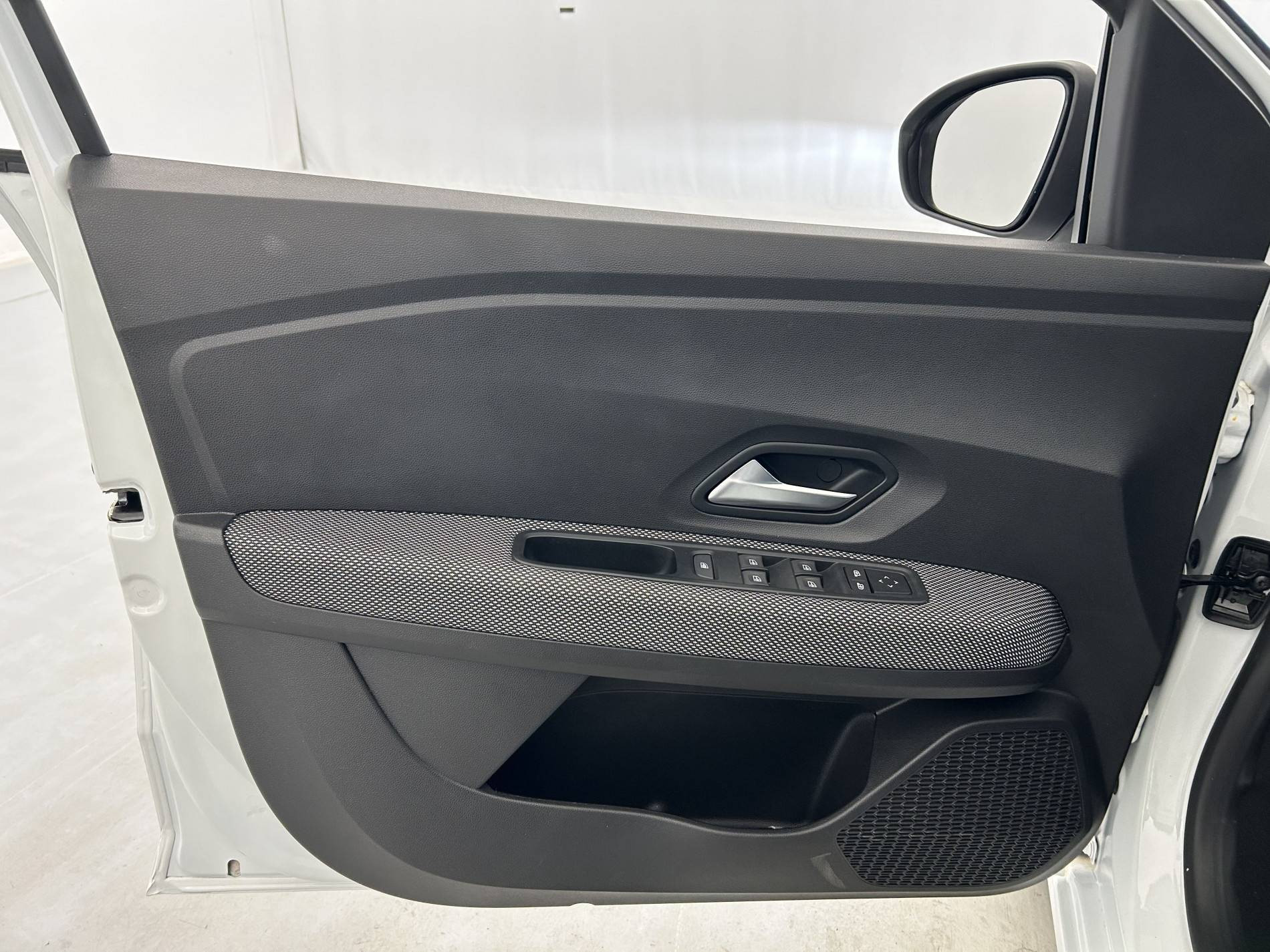 Vente en ligne Dacia Sandero  TCe 90 au prix de 13 590 €