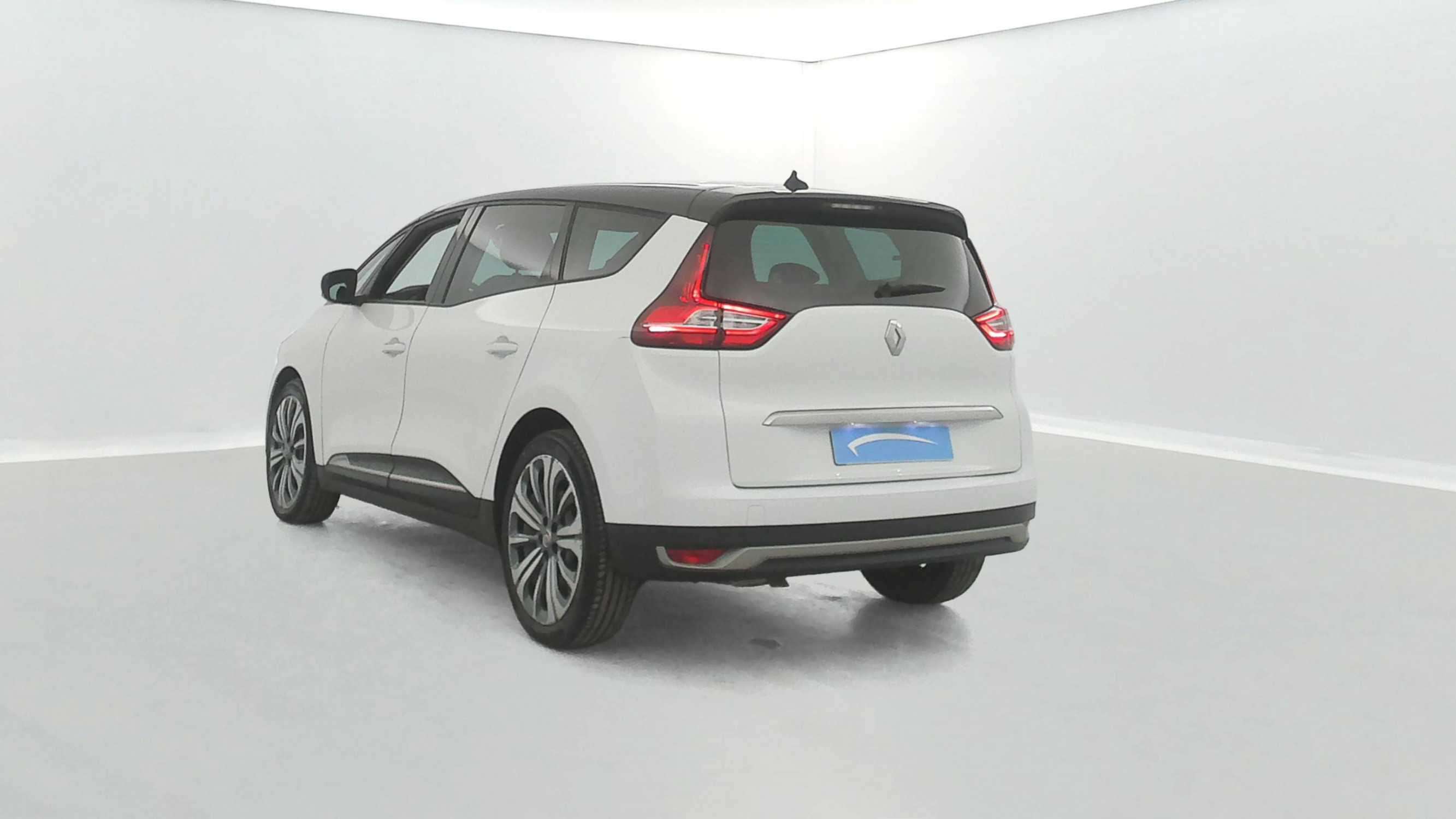Vente en ligne Renault Grand Scenic 4 Grand Scenic TCe 140 FAP EDC - 21 au prix de 19 290 €