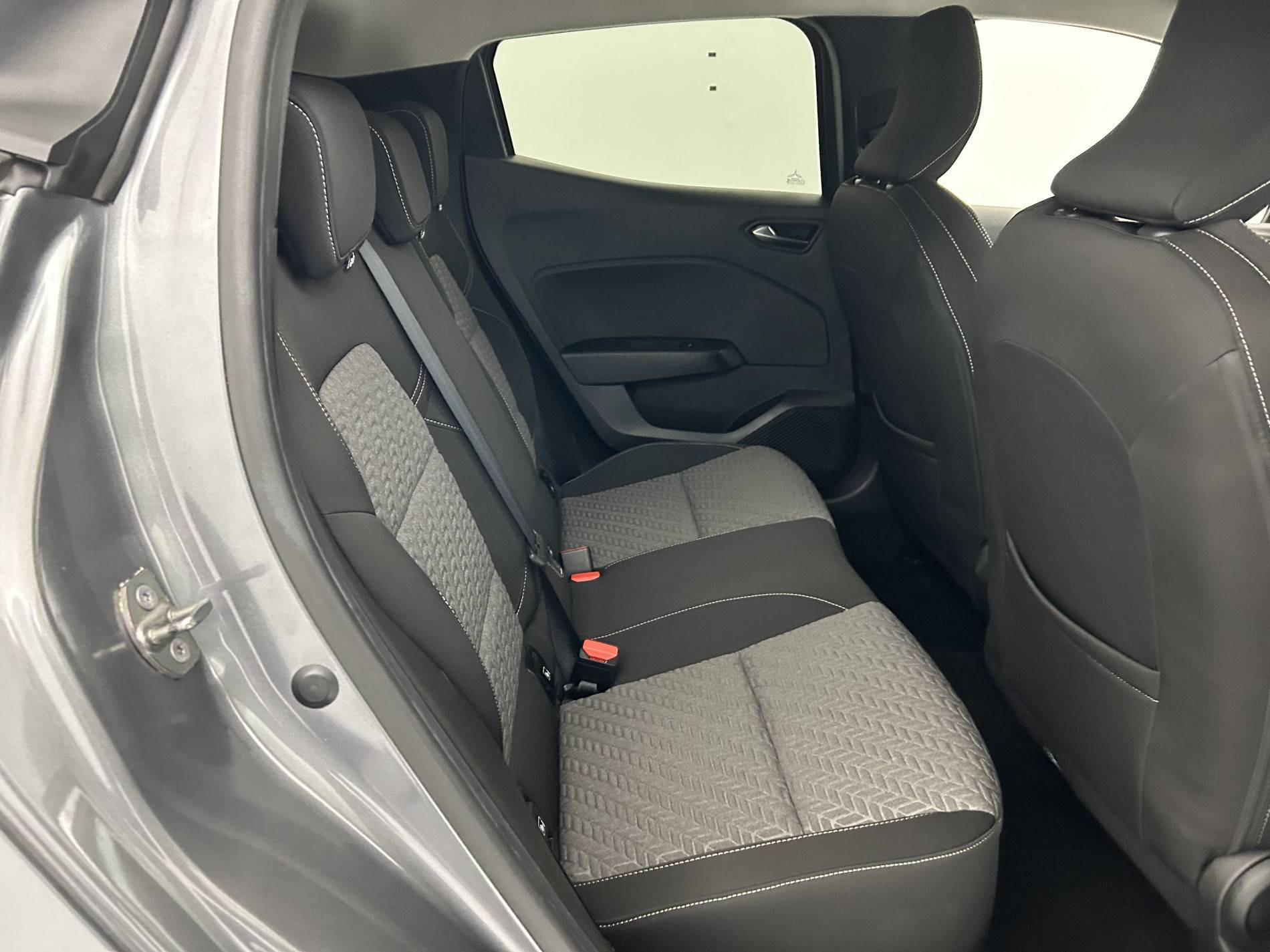 Vente en ligne Renault Clio 5 Clio TCe 90 au prix de 15 290 €