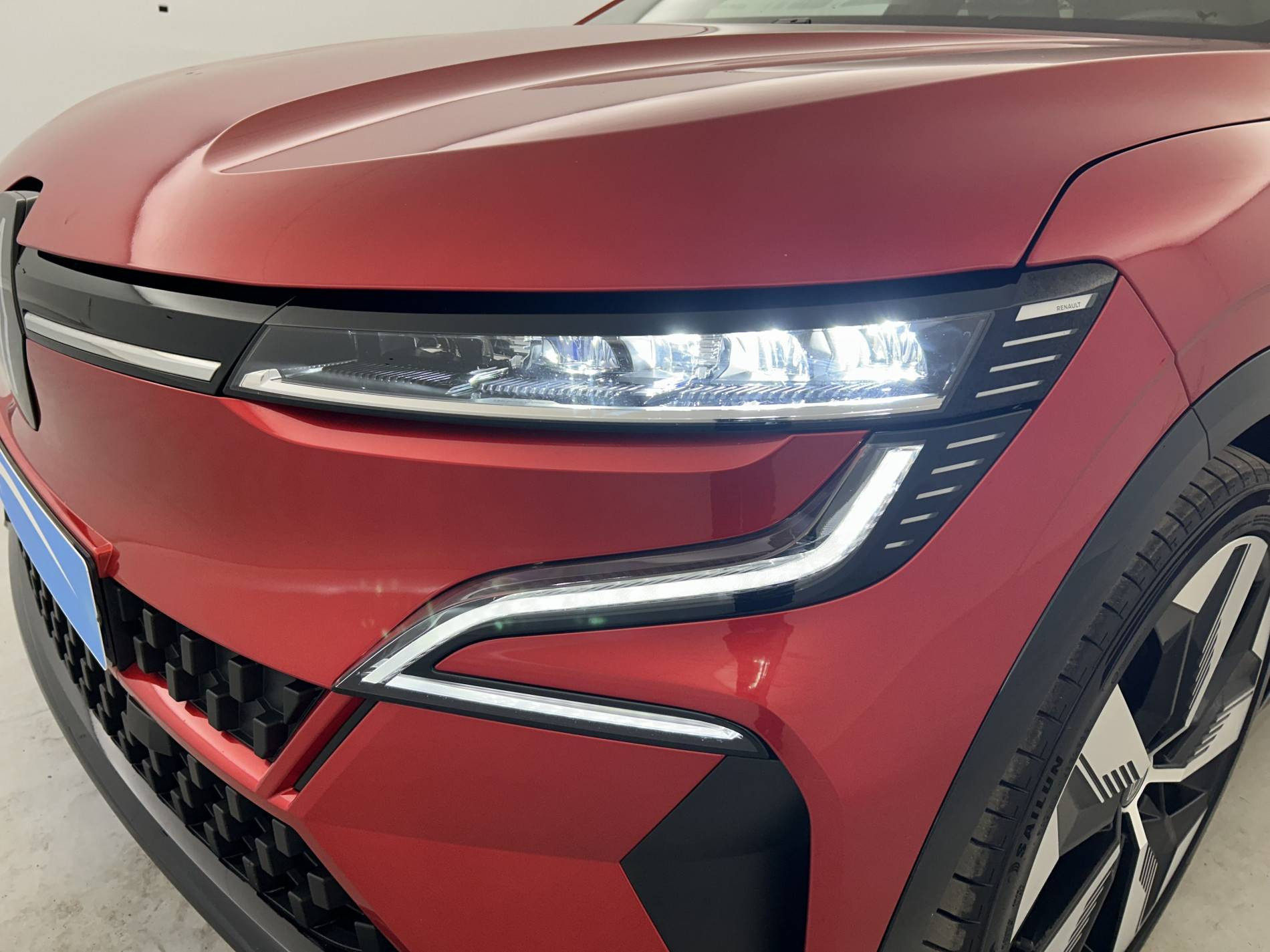 Vente en ligne Renault Megane E-Tech  EV60 220 ch super charge au prix de 21 990 €