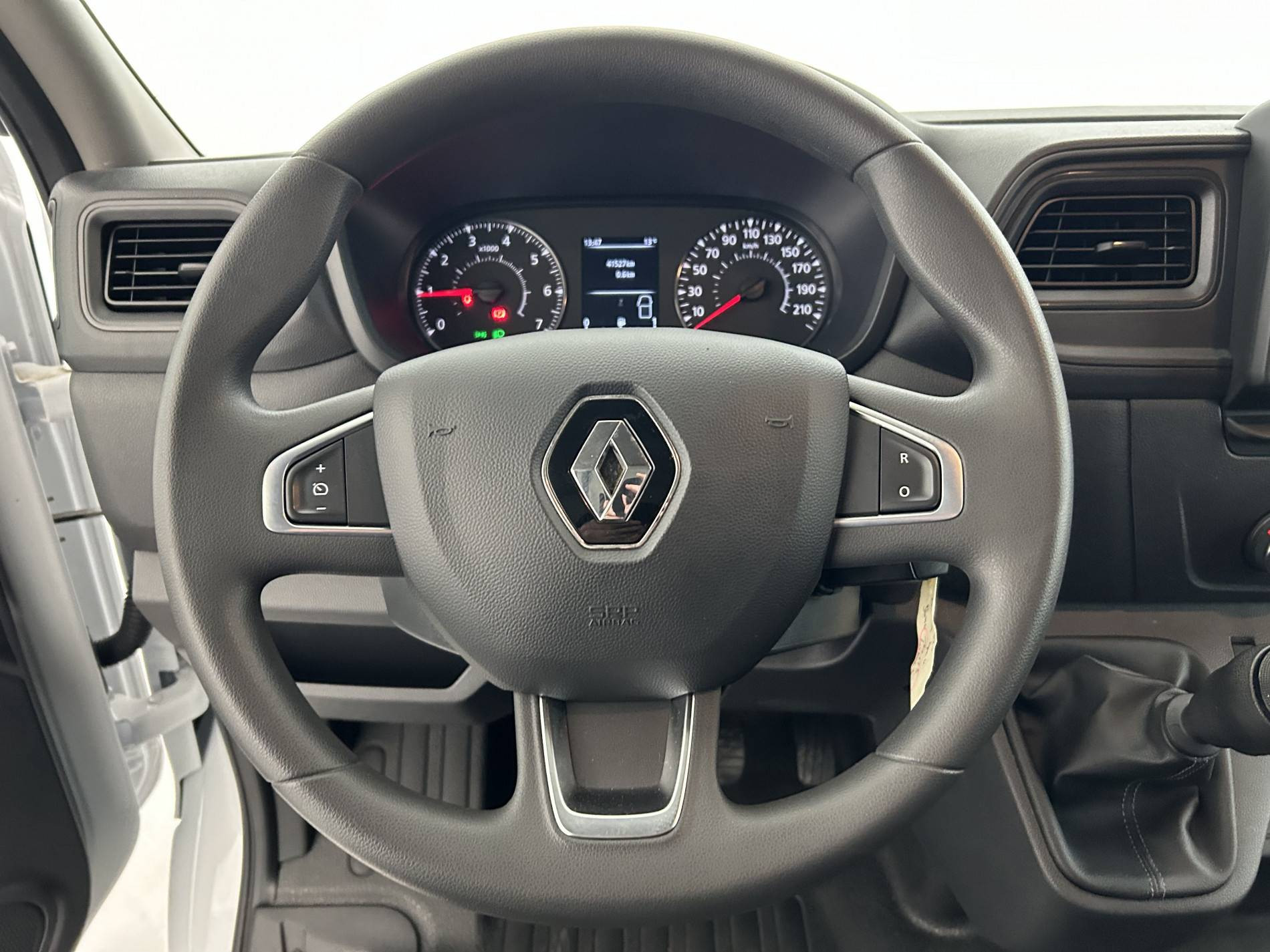 Vente en ligne Renault Master Fourgon MASTER FGN TRAC F3500 L2H2 BLUE DCI 135 au prix de 24 990 €