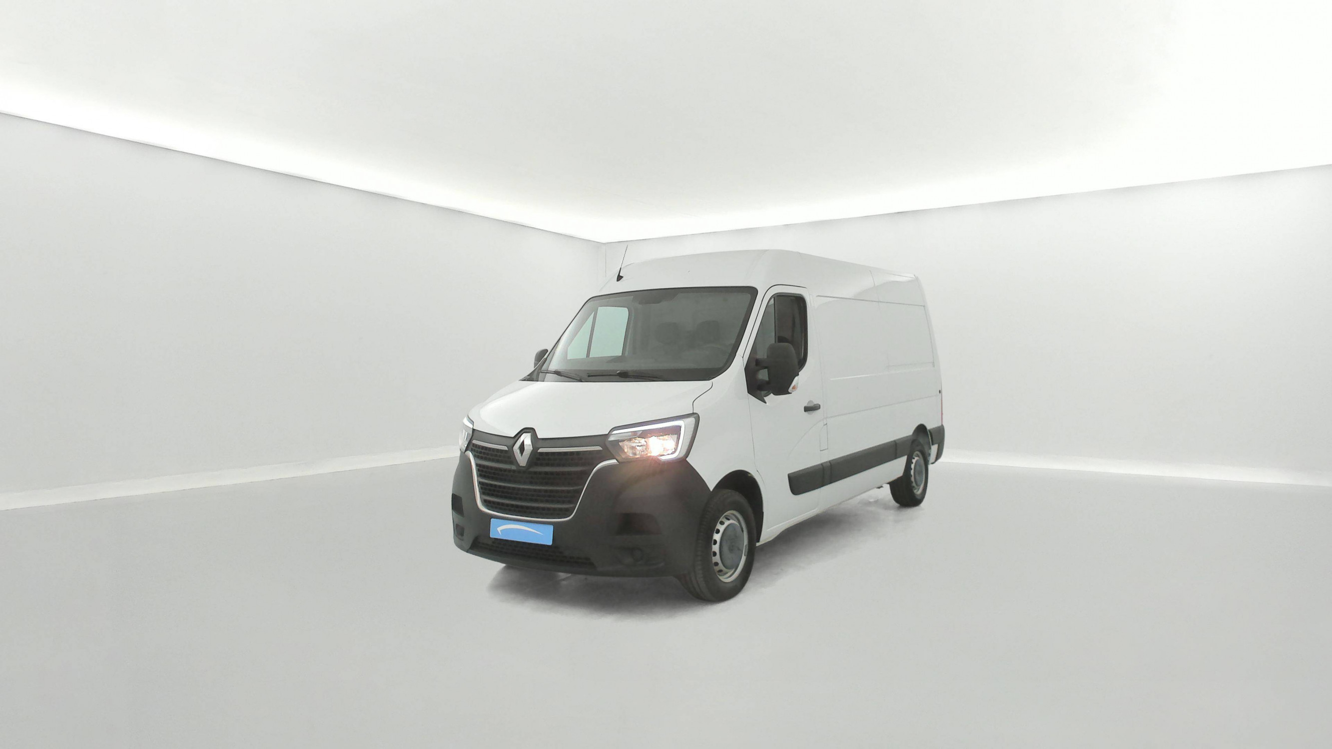 Renault Master Fourgon MASTER FGN TRAC F3500 L2H2 BLUE DCI 135 occasion de 2023 en vente à Brest