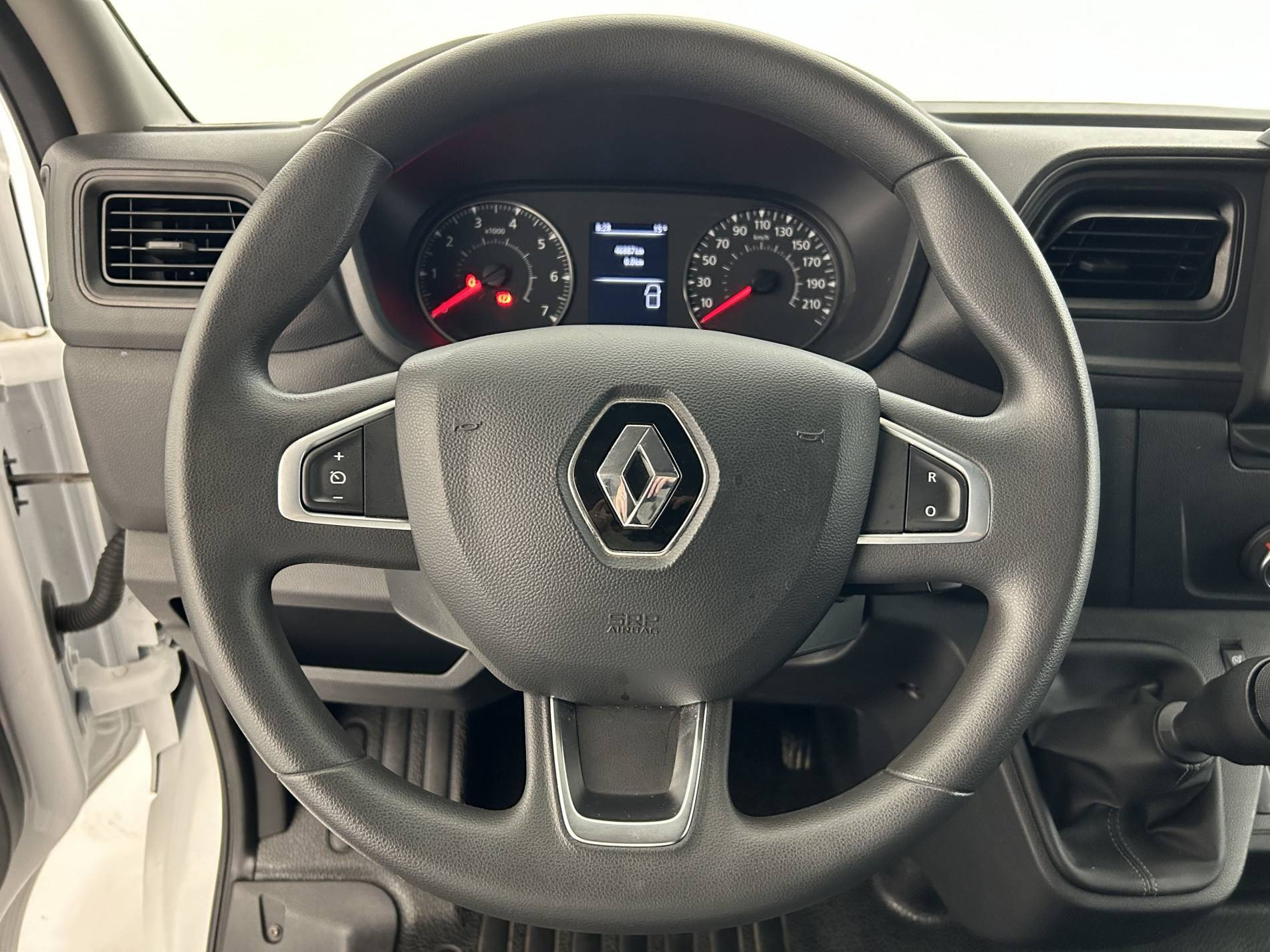 Vente en ligne Renault Master Fourgon MASTER FGN TRAC F3500 L2H2 BLUE DCI 135 au prix de 23 990 €