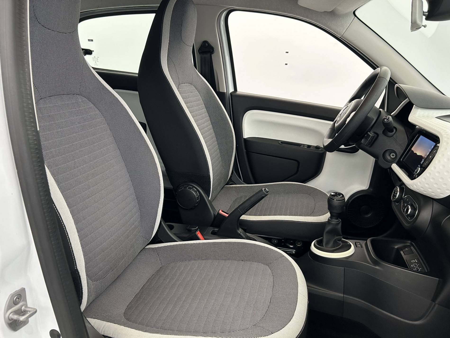 Vente en ligne Renault Twingo 3  SCe 65 - 21 au prix de 11 790 €