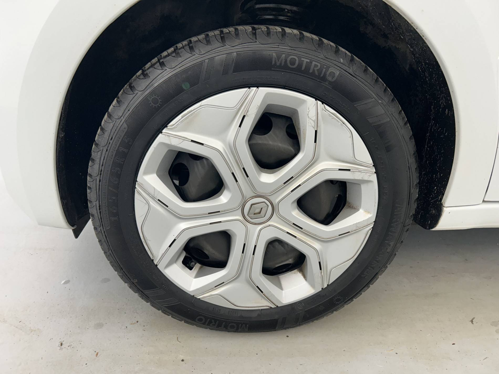 Vente en ligne Renault Twingo 3  SCe 65 - 21 au prix de 11 790 €