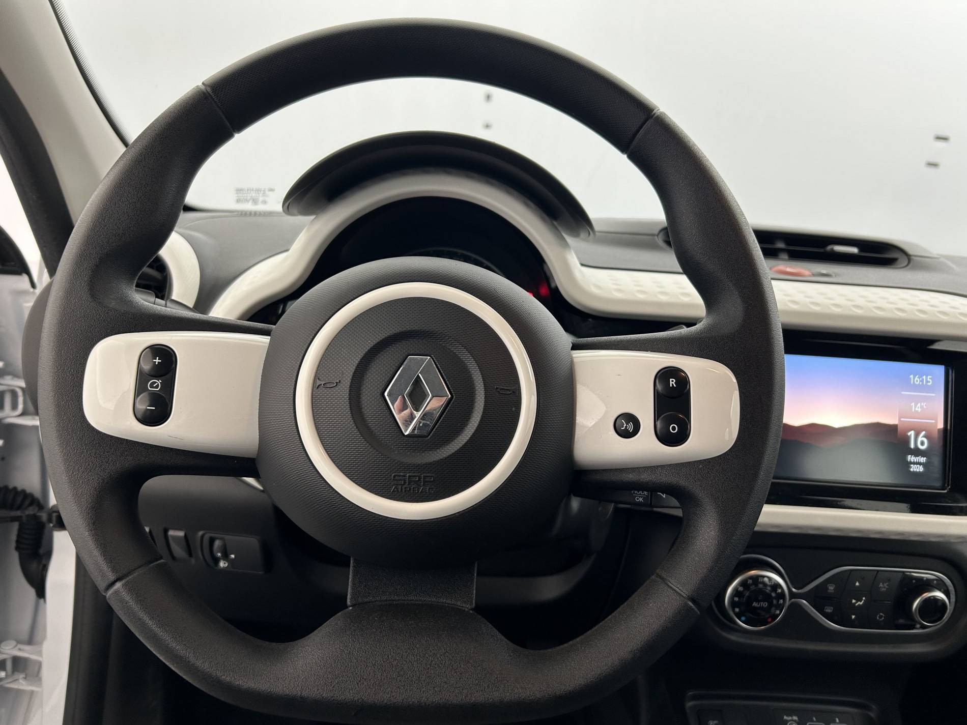 Vente en ligne Renault Twingo 3  SCe 65 - 21 au prix de 11 790 €