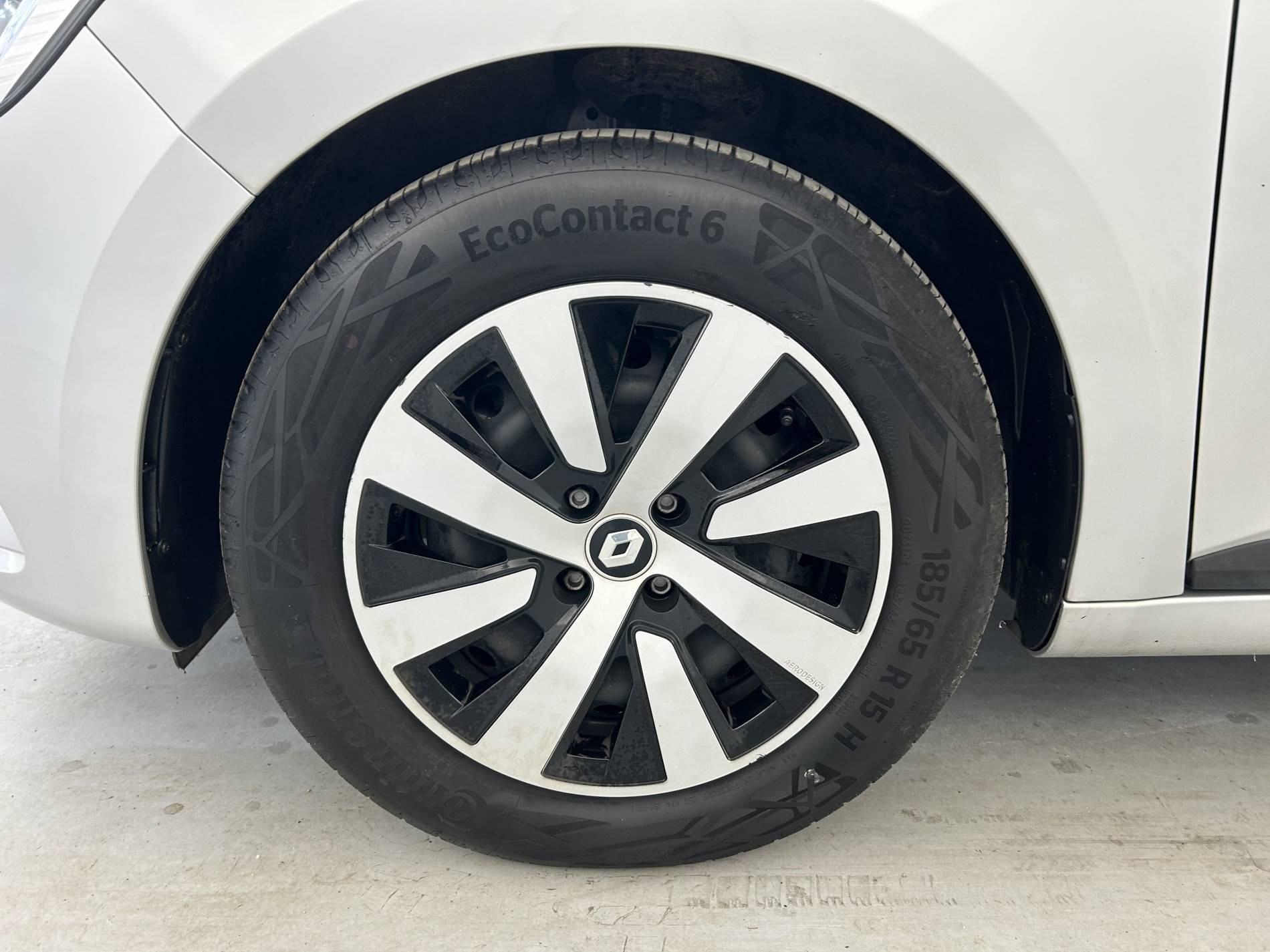 Vente en ligne Renault Clio 5 Clio TCe 90 au prix de 14 490 €