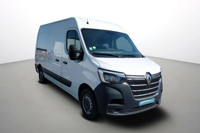 Vente en ligne Renault Master Fourgon MASTER FGN TRAC F3500 L2H2 DCI 135 au prix de 23 990 €