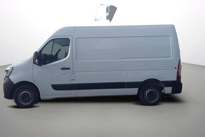 Vente en ligne Renault Master Fourgon MASTER FGN TRAC F3500 L2H2 DCI 135 au prix de 20 990 €