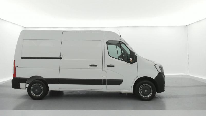 Vente en ligne Renault Master 3 Fourgon MASTER FGN TRAC F3500 L2H2 DCI 135 au prix de 22 990 €