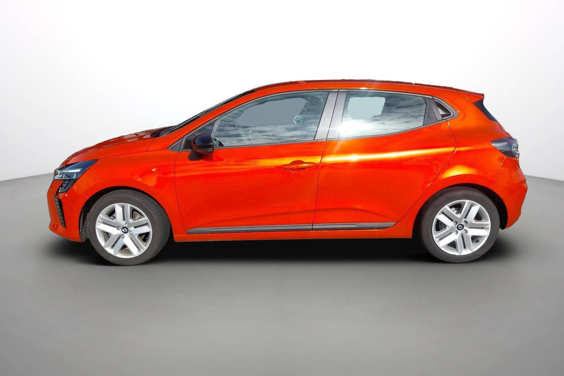 Vente en ligne Renault Clio 5 Clio E-Tech full hybrid 145 ch GSR2 au prix de 19 790 €