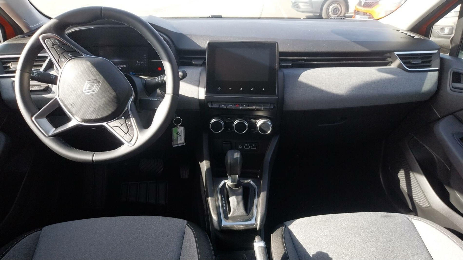 Vente en ligne Renault Clio 5 Clio E-Tech full hybrid 145 ch GSR2 au prix de 19 790 €