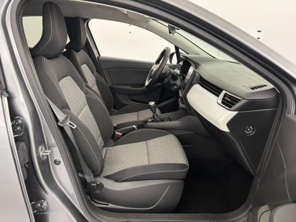 Vente en ligne Renault Clio 5 Clio TCe 90 au prix de 16 290 €