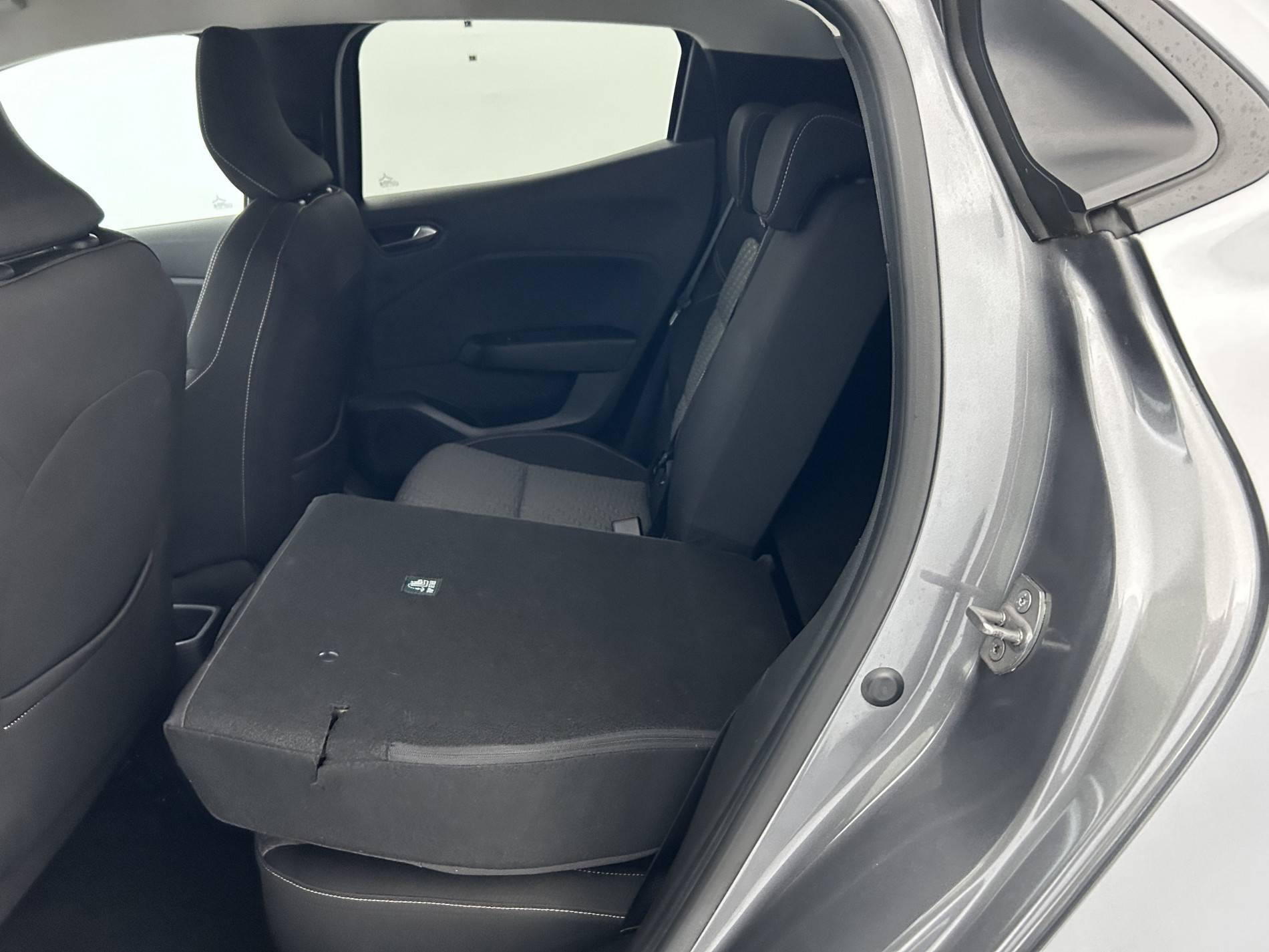 Vente en ligne Renault Clio 5 Clio TCe 90 Evolution au prix de 14 790 €