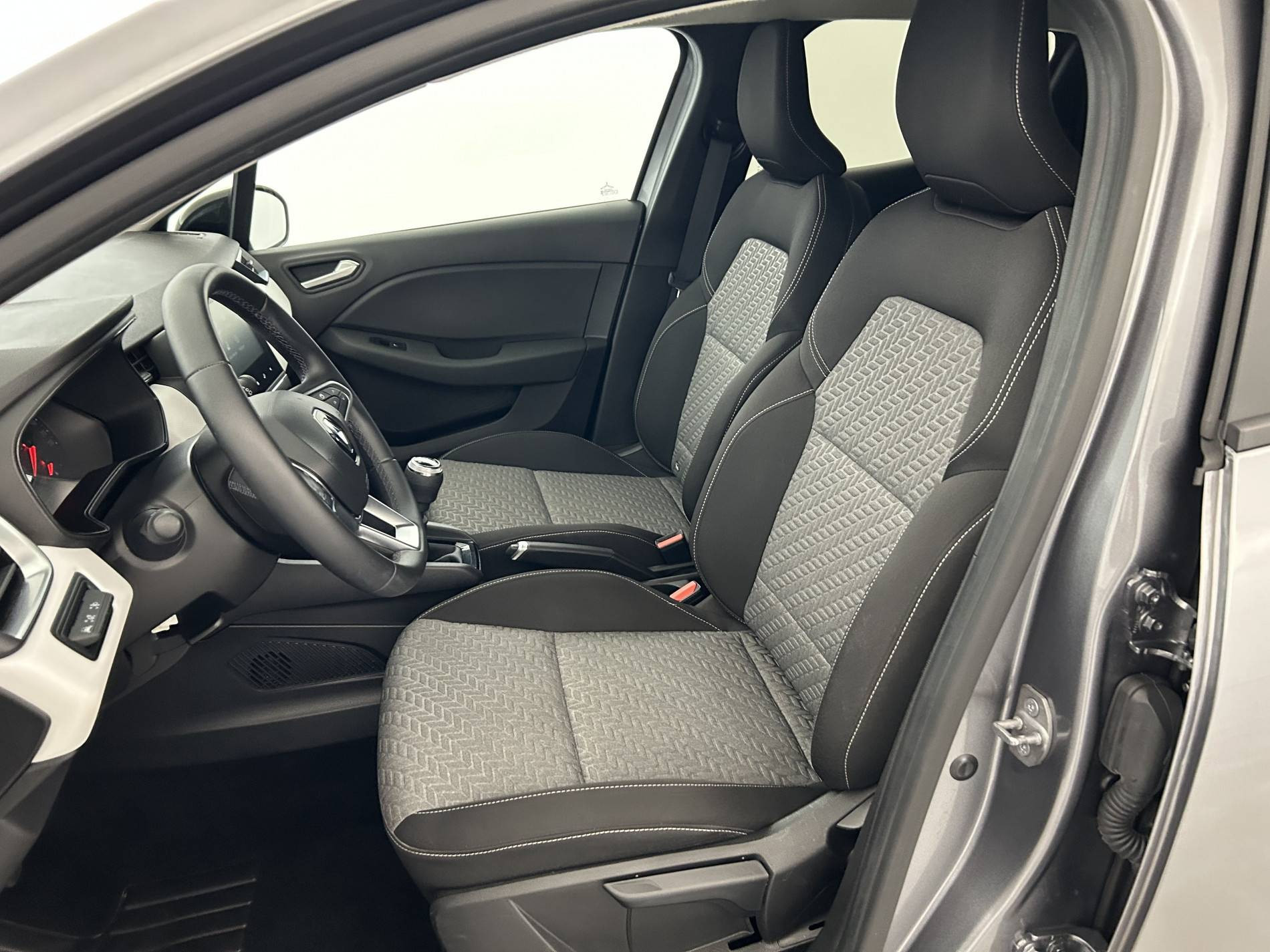 Vente en ligne Renault Clio 5 Clio TCe 90 Evolution au prix de 14 790 €