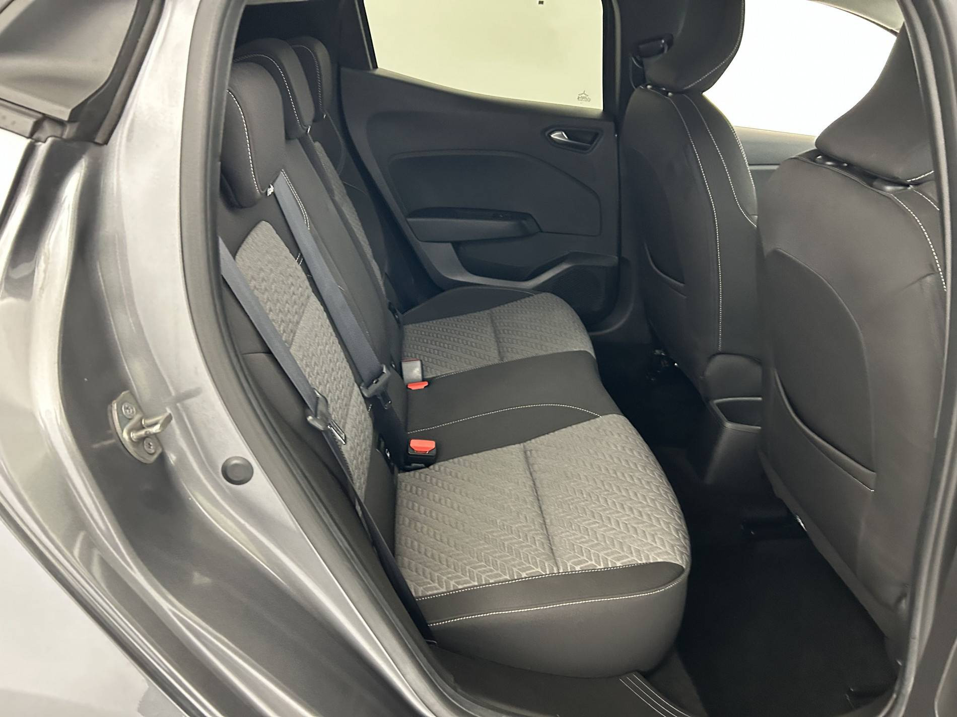 Vente en ligne Renault Clio 5 Clio TCe 90 Evolution au prix de 14 790 €