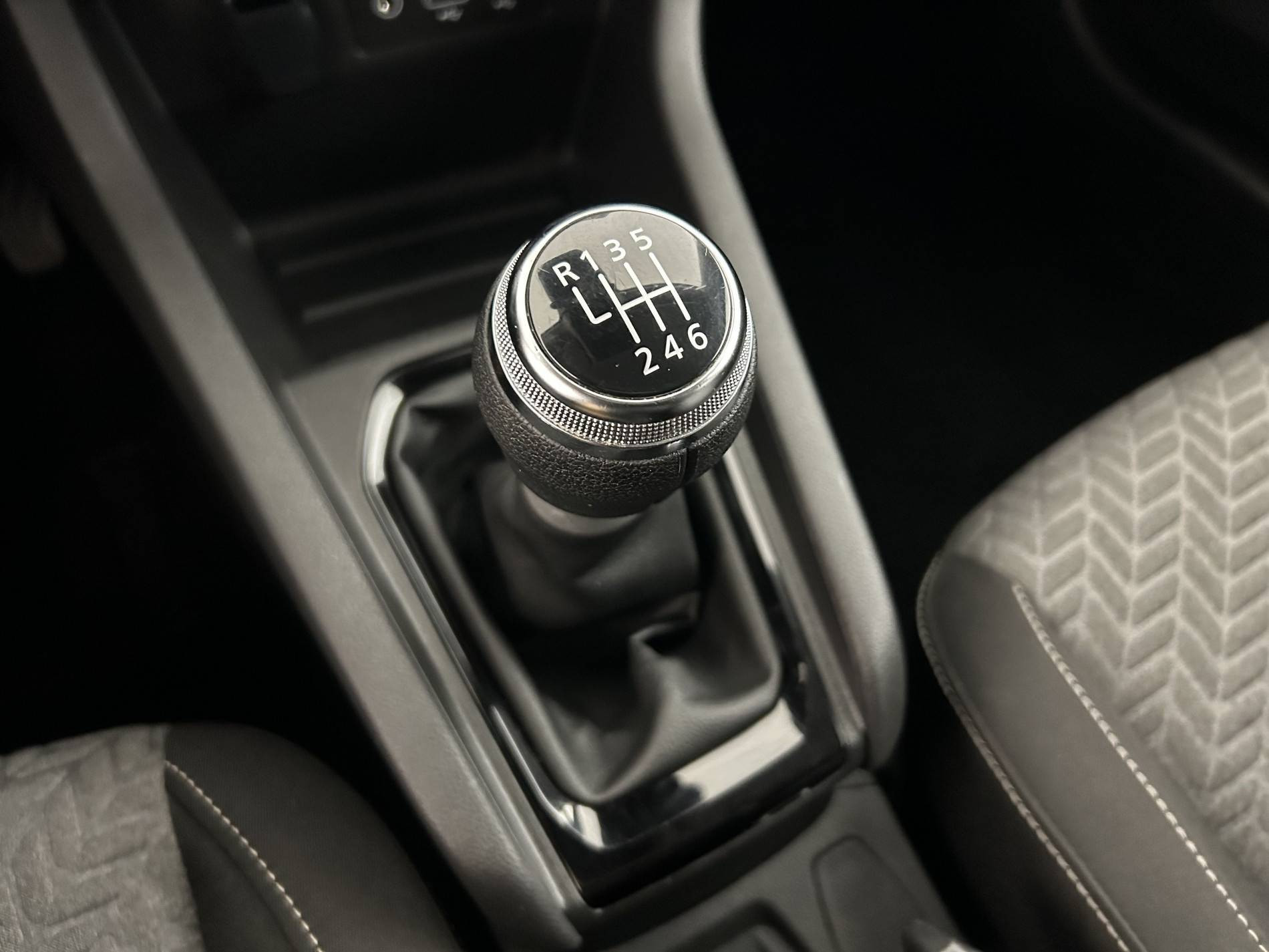 Vente en ligne Renault Clio 5 Clio TCe 90 Evolution au prix de 14 790 €