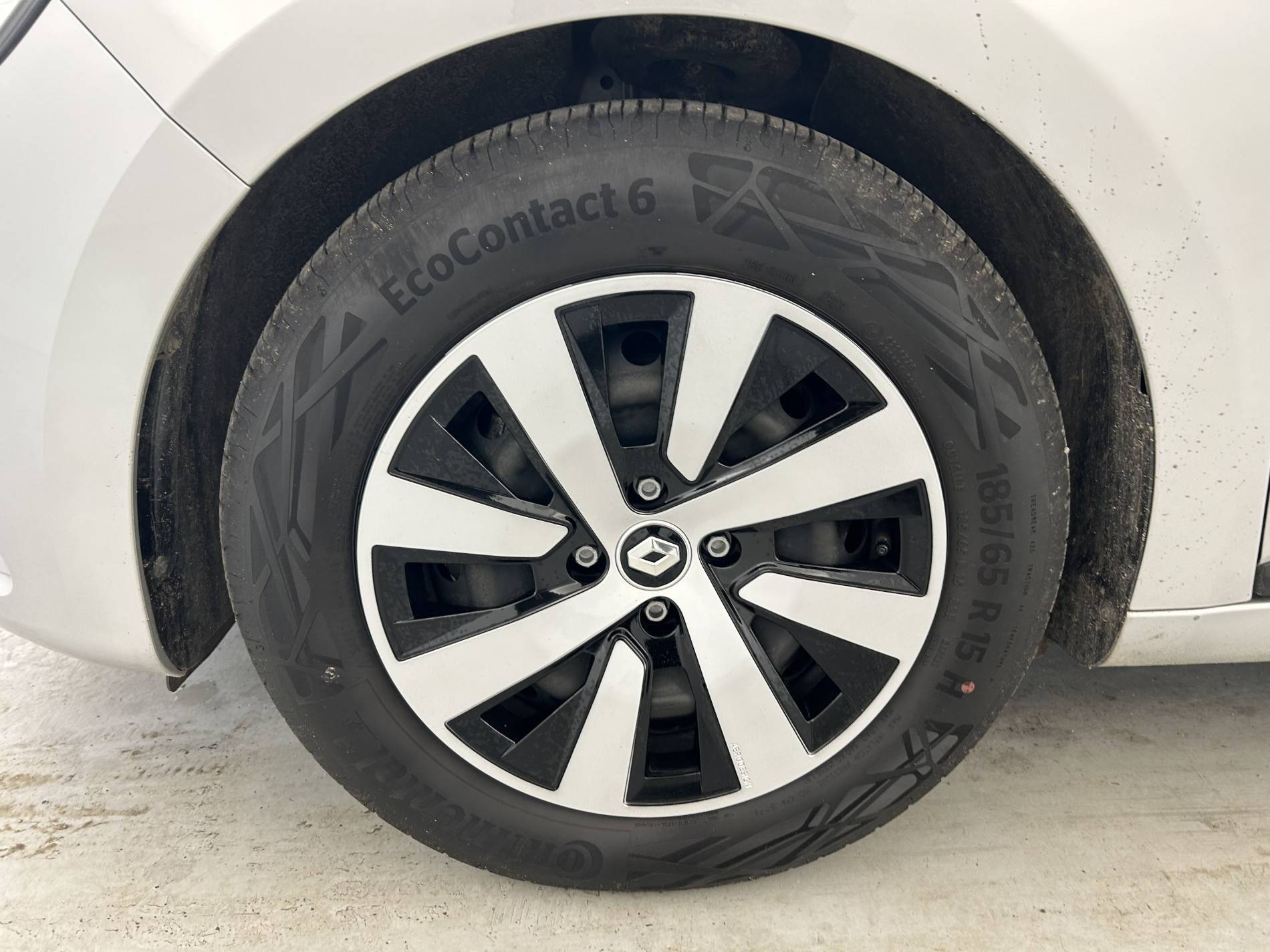 Vente en ligne Renault Clio 5 Clio TCe 90 au prix de 14 690 €