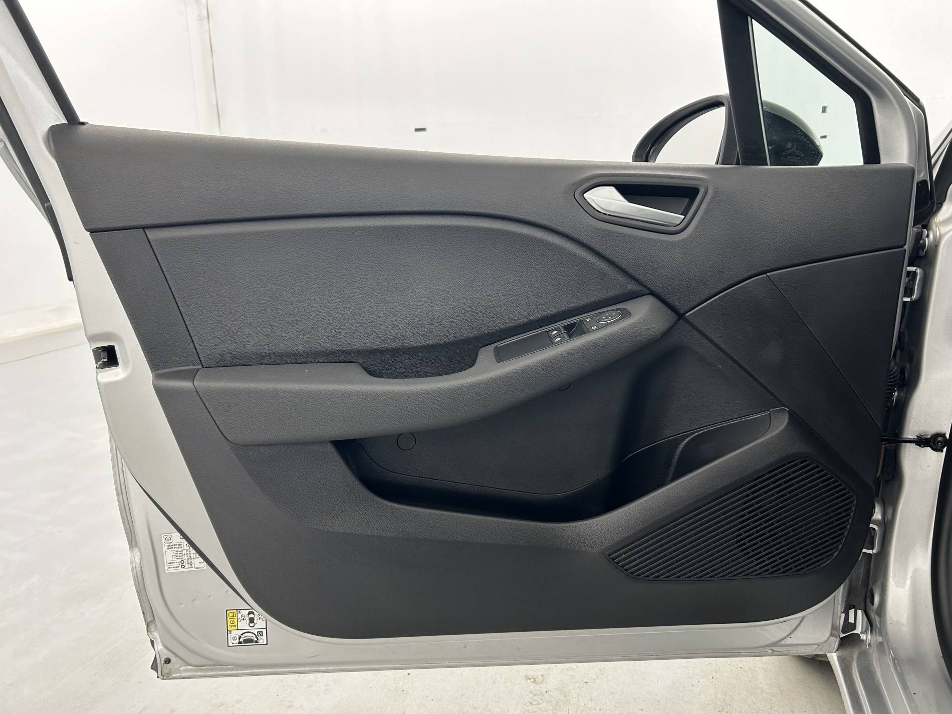 Vente en ligne Renault Clio 5 Clio TCe 90 au prix de 14 690 €