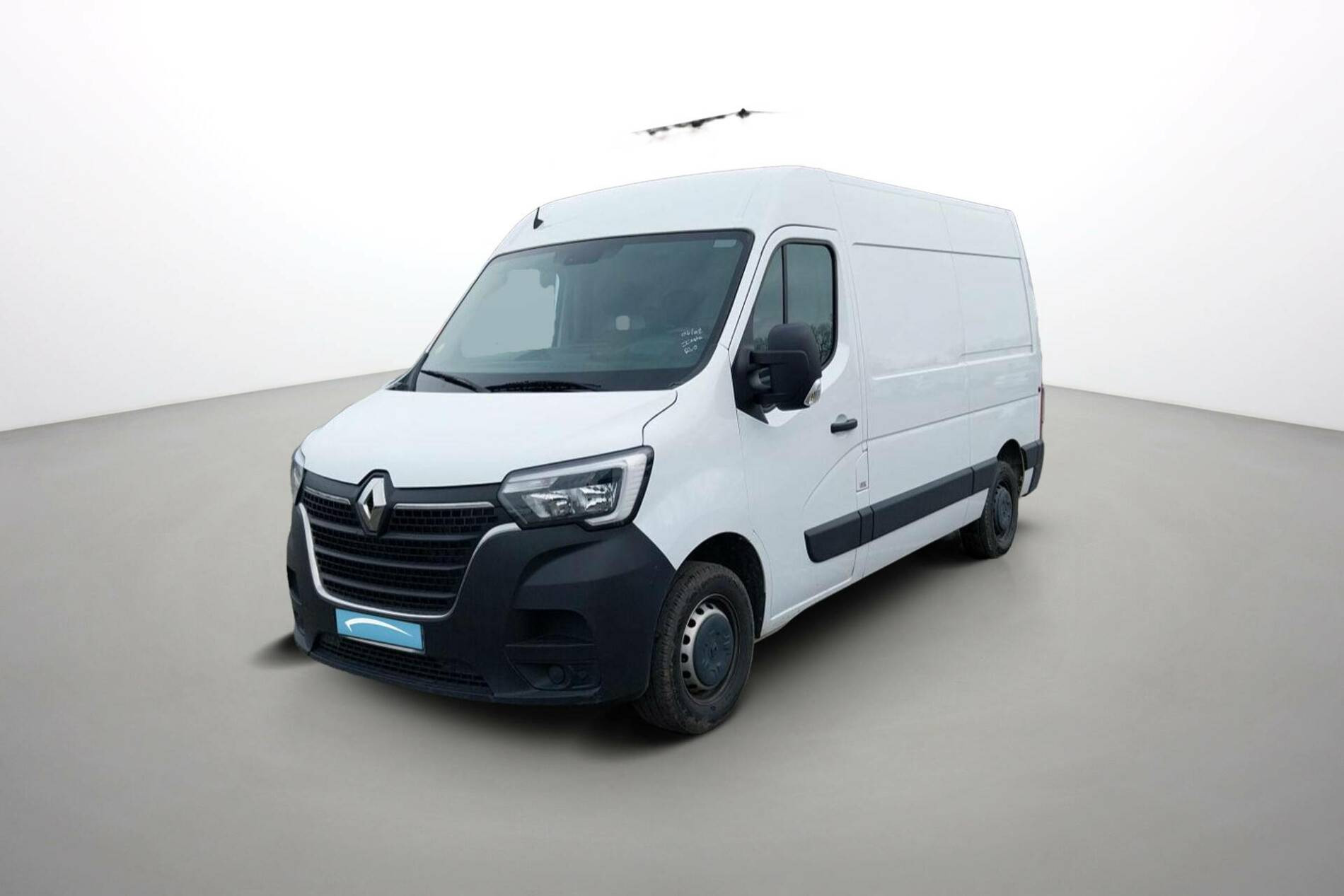 Renault Master Fourgon MASTER FGN TRAC F3300 L2H2 BLUE DCI 135 occasion de 2023 en vente à Brest
