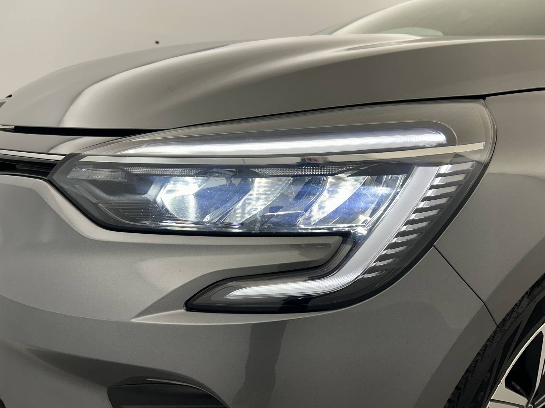 Vente en ligne Renault Clio 5 Clio TCe 90 au prix de 14 990 €