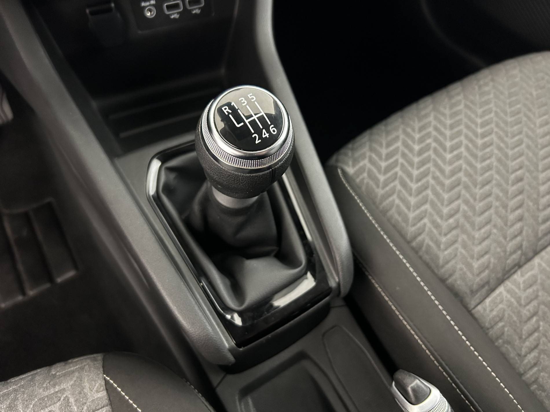 Vente en ligne Renault Clio 5 Clio TCe 90 au prix de 14 990 €