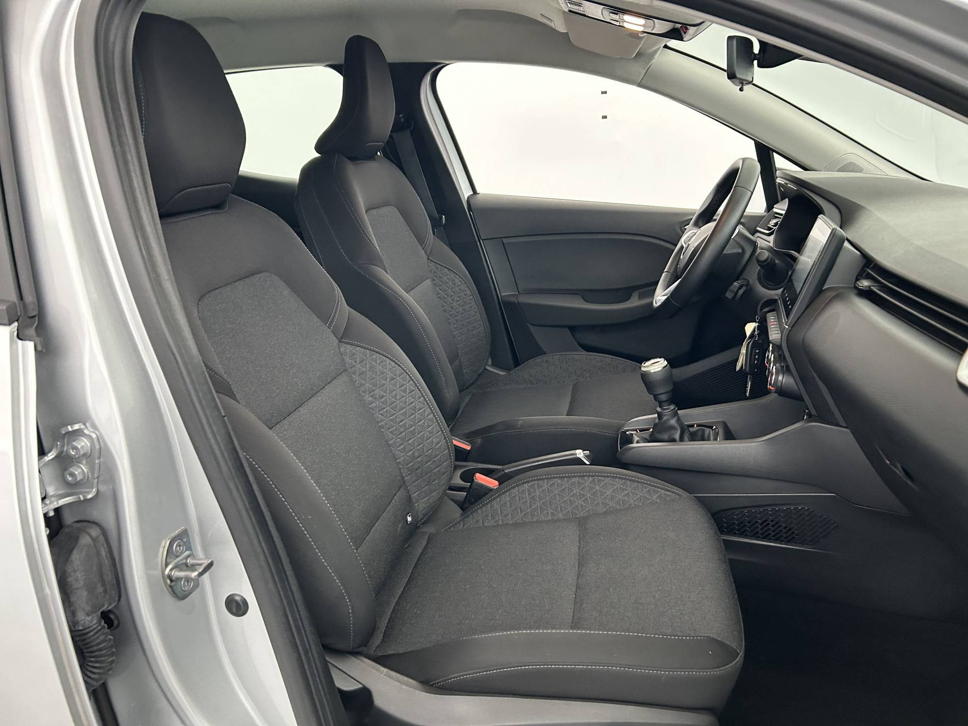 Vente en ligne Renault Clio 5 Clio TCe 90 au prix de 14 590 €