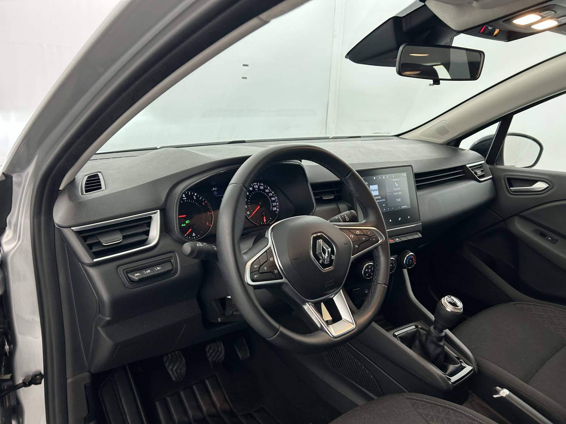 Vente en ligne Renault Clio 5 Clio TCe 90 au prix de 14 590 €