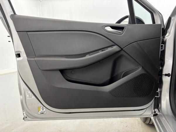 Vente en ligne Renault Clio 5 Clio TCe 90 au prix de 15 990 €