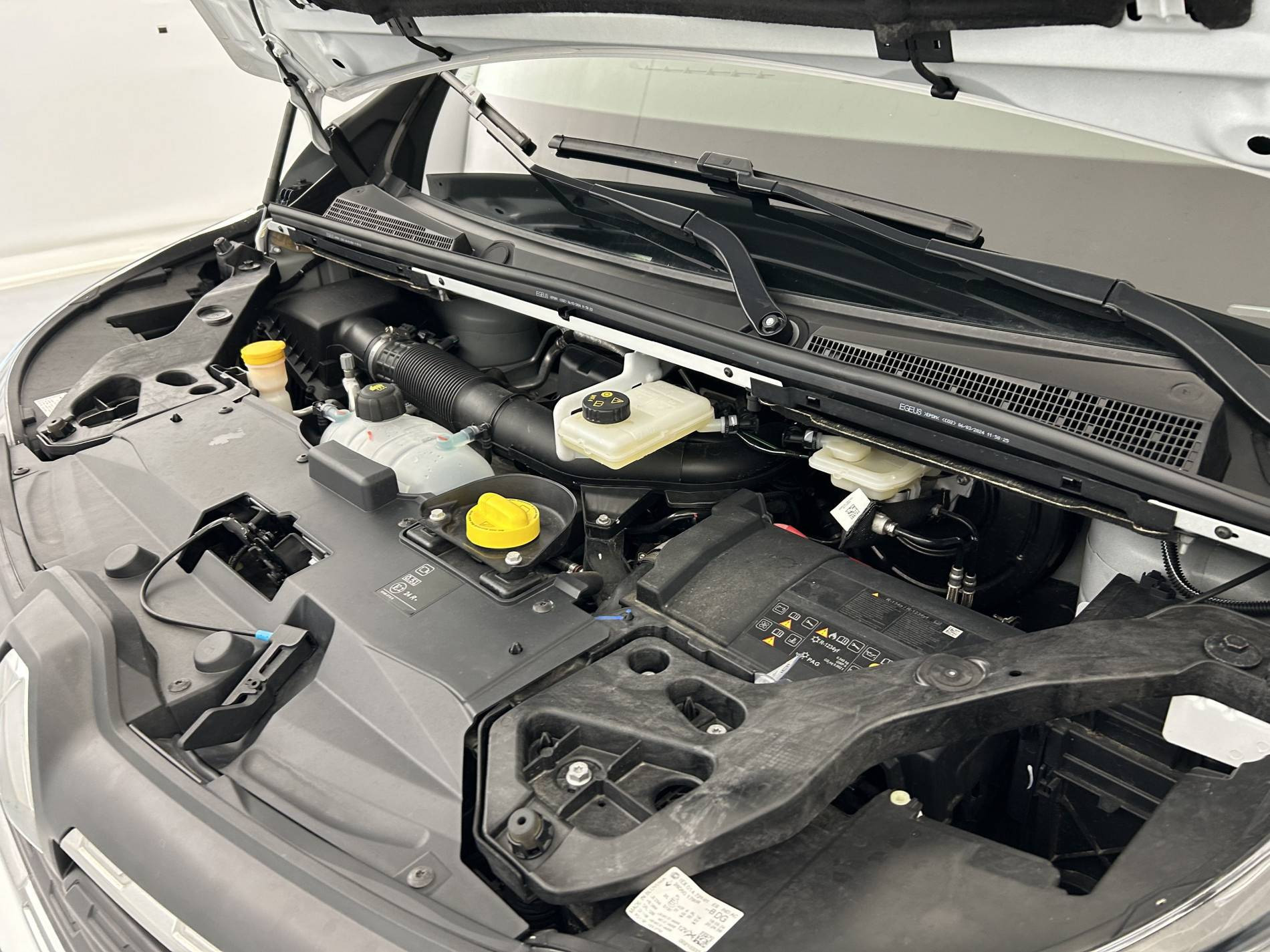 Vente en ligne Renault Trafic 3 Fourgon TRAFIC FG BLUE DCI 130 L1H1 3T GSR2 au prix de 24 990 €