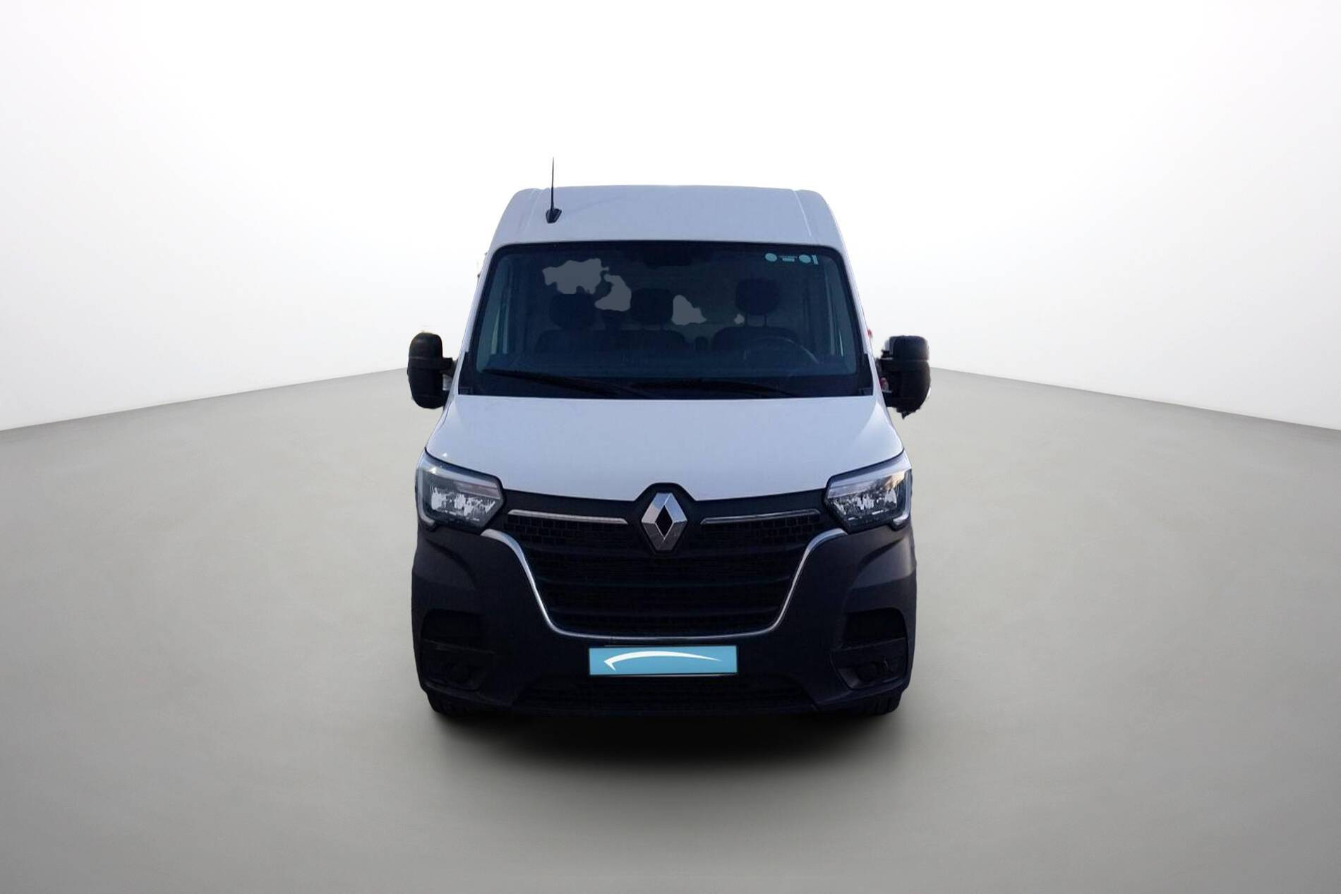 Vente en ligne Renault Master Fourgon MASTER FGN TRAC F3500 L2H2 BLUE DCI 135 au prix de 27 990 €