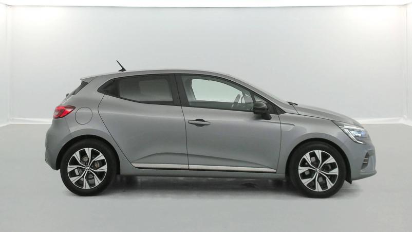 Vente en ligne Renault Clio 5 Clio Blue dCi 100 au prix de 18 990 €