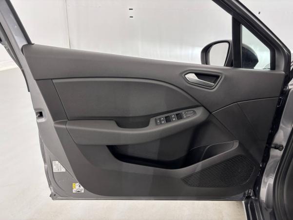 Vente en ligne Renault Clio 5 Clio TCe 90 au prix de 15 590 €