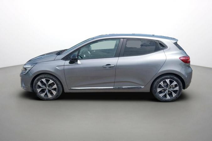 Vente en ligne Renault Clio 5 Clio Blue dCi 100 au prix de 18 990 €