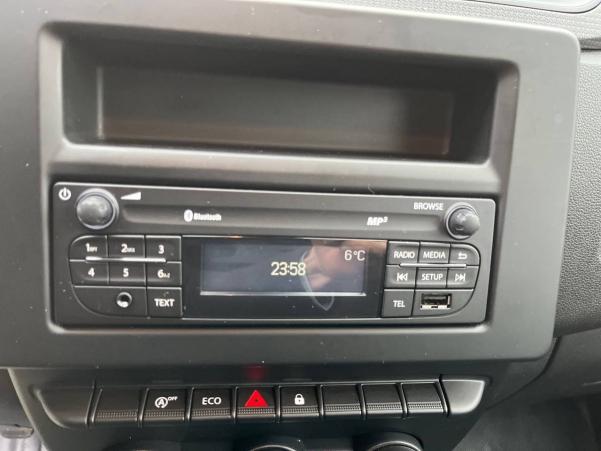 Vente en ligne Renault Express Van  BLUE DCI 95 - 22 au prix de 18 790 €