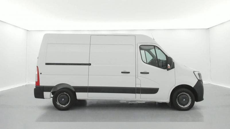 Vente en ligne Renault Master 3 Fourgon MASTER FGN TRAC F3500 L2H2 DCI 135 au prix de 19 990 €