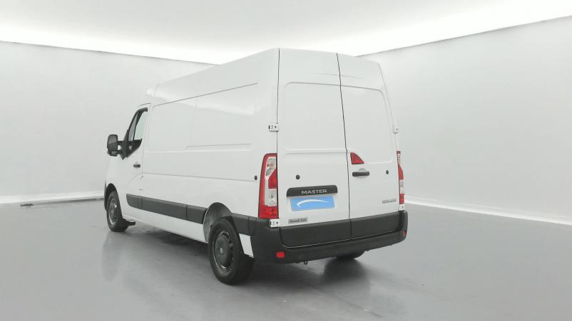 Vente en ligne Renault Master 3 Fourgon MASTER FGN TRAC F3500 L2H2 DCI 135 au prix de 19 990 €