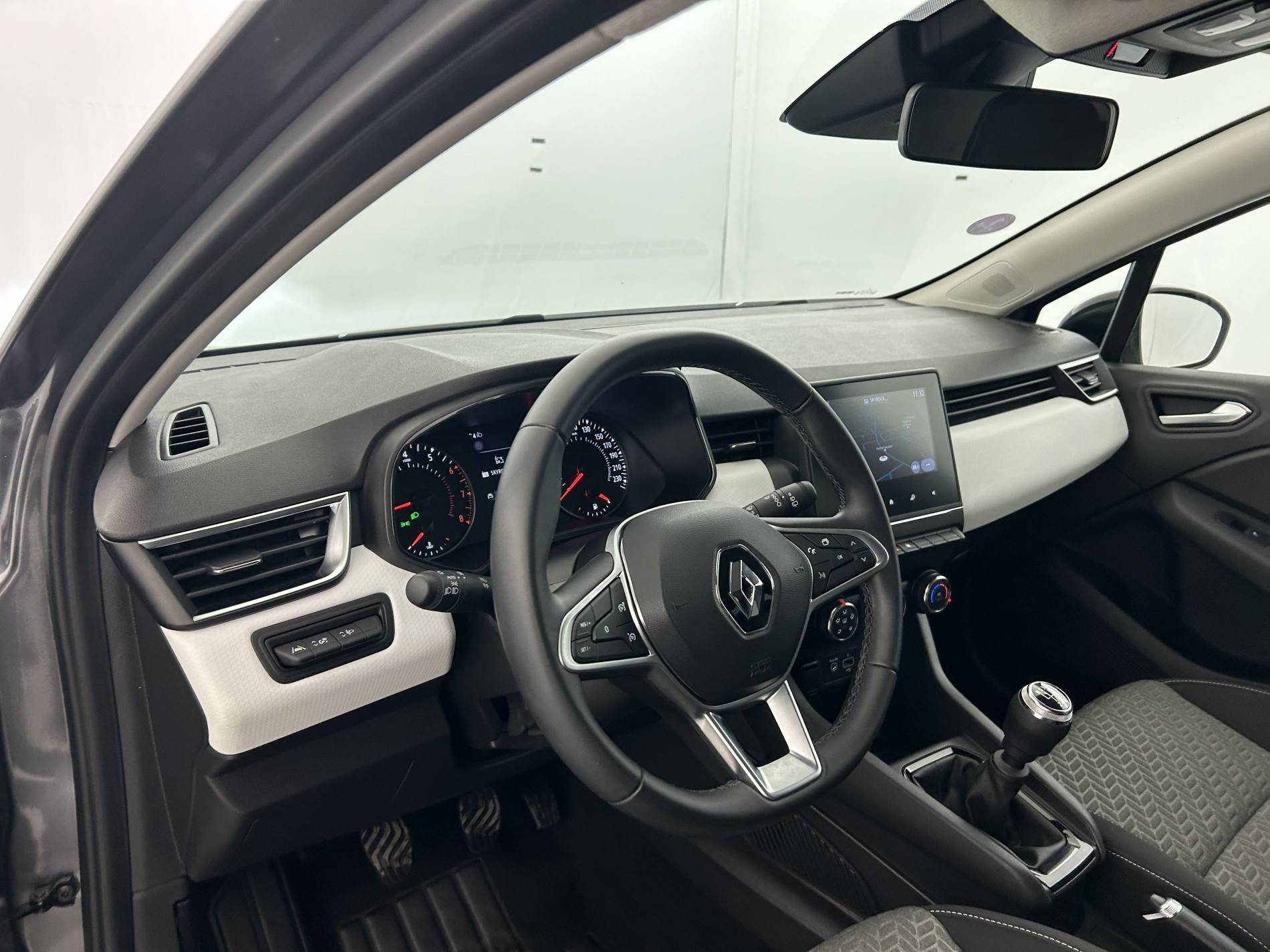 Vente en ligne Renault Clio 5 Clio TCe 90 au prix de 15 290 €